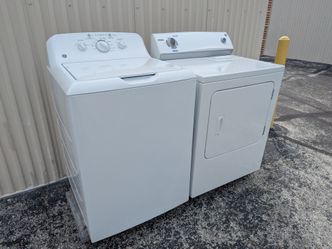 Washer and Dryer LIKE NEW. DELIVERY AVAILABLE.