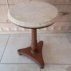 Small Marble Top End Table 13.5 By 20.5