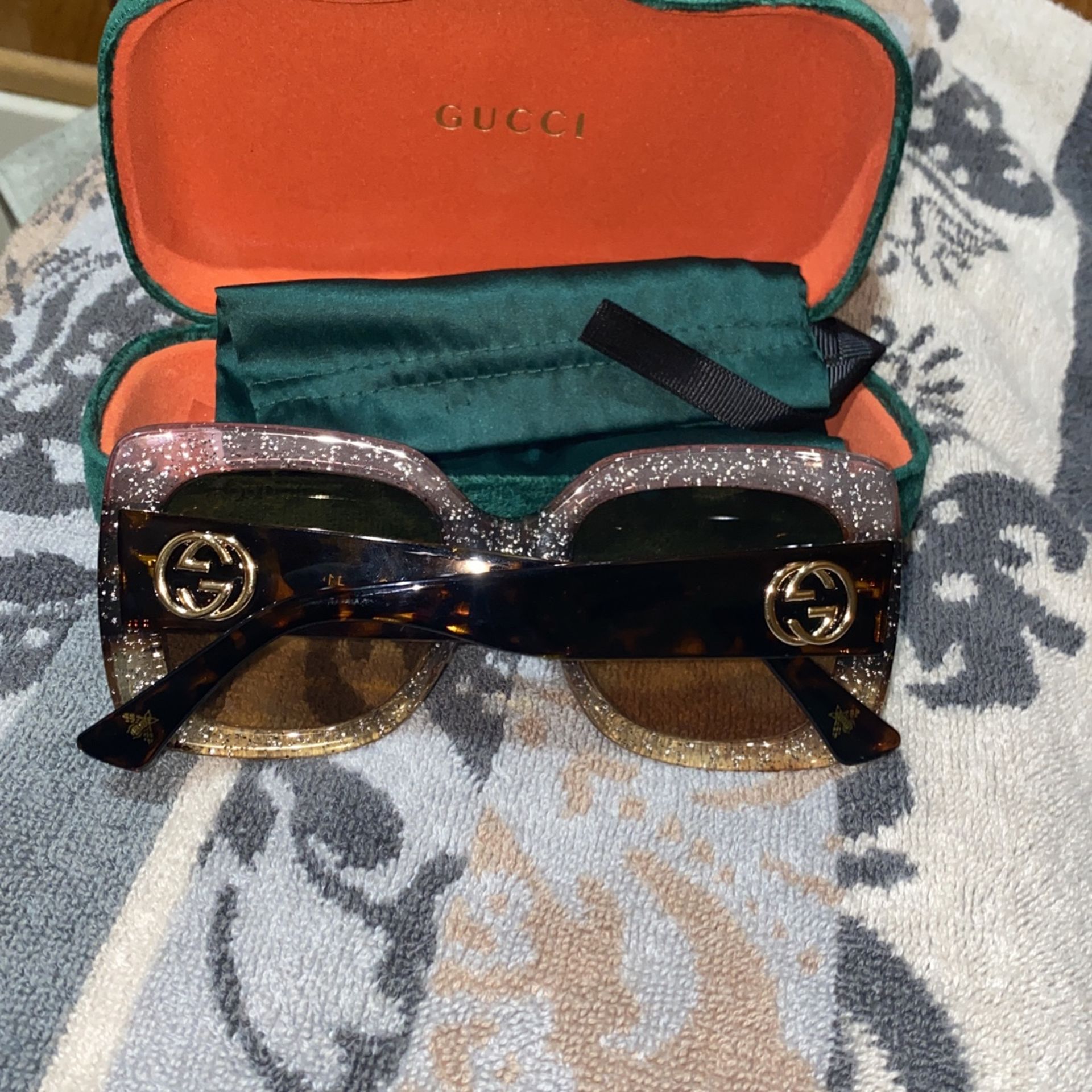 Brand New Gucci Glasses With Case And Cleaning Cloth
