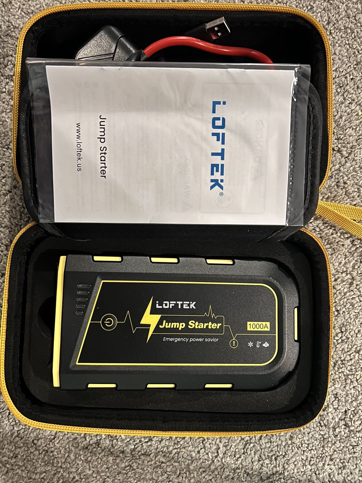 LOFTEK Portable Car Jump Starter 1000A **Brand new/Never Used** **Perfect Christmas Gift!**