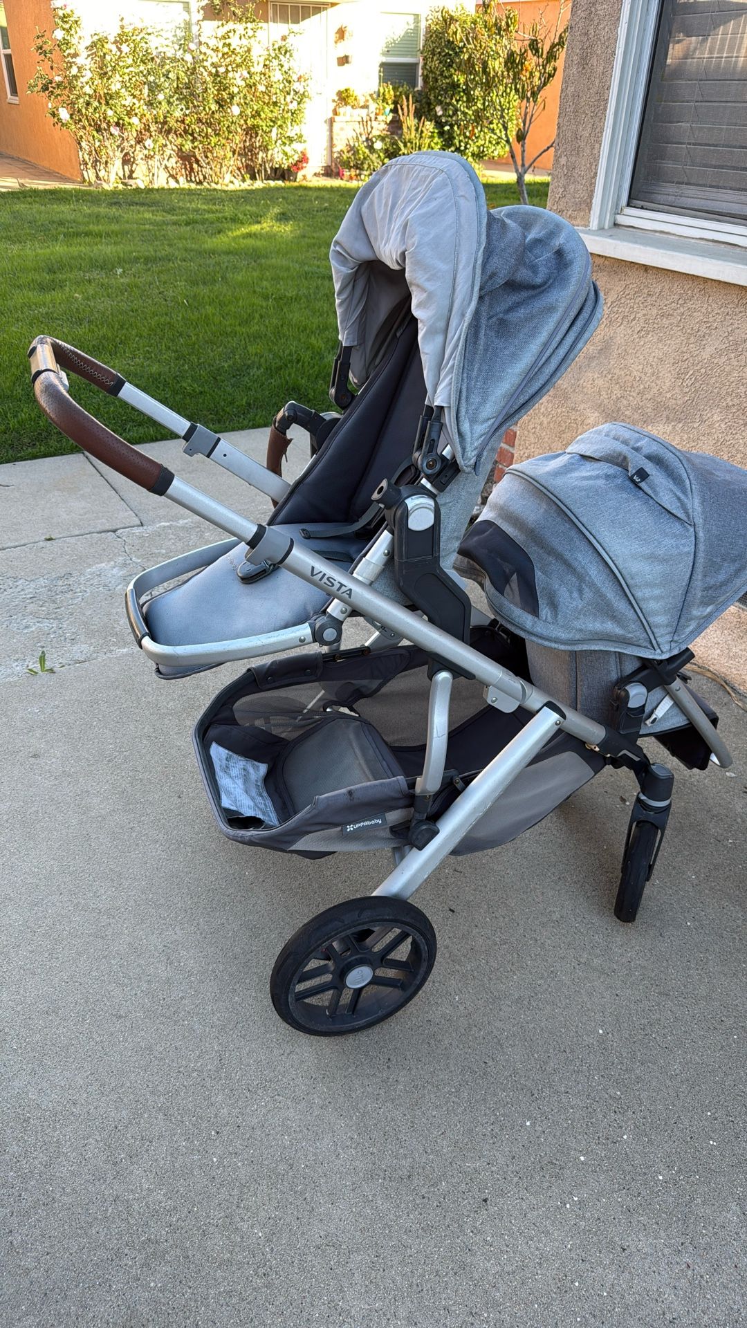 Uppa Vista Double Stroller Retail $1700 Used Very Good Condition