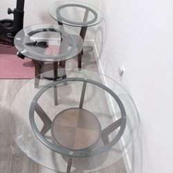 Coffee table w/ end tables