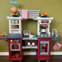 Unique Step2 Coffee House Kitchen & Cafe. Includes all accessories shown.