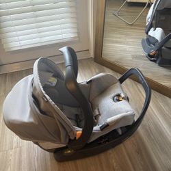 Chicco Key Fit 35 Car Seat With Base