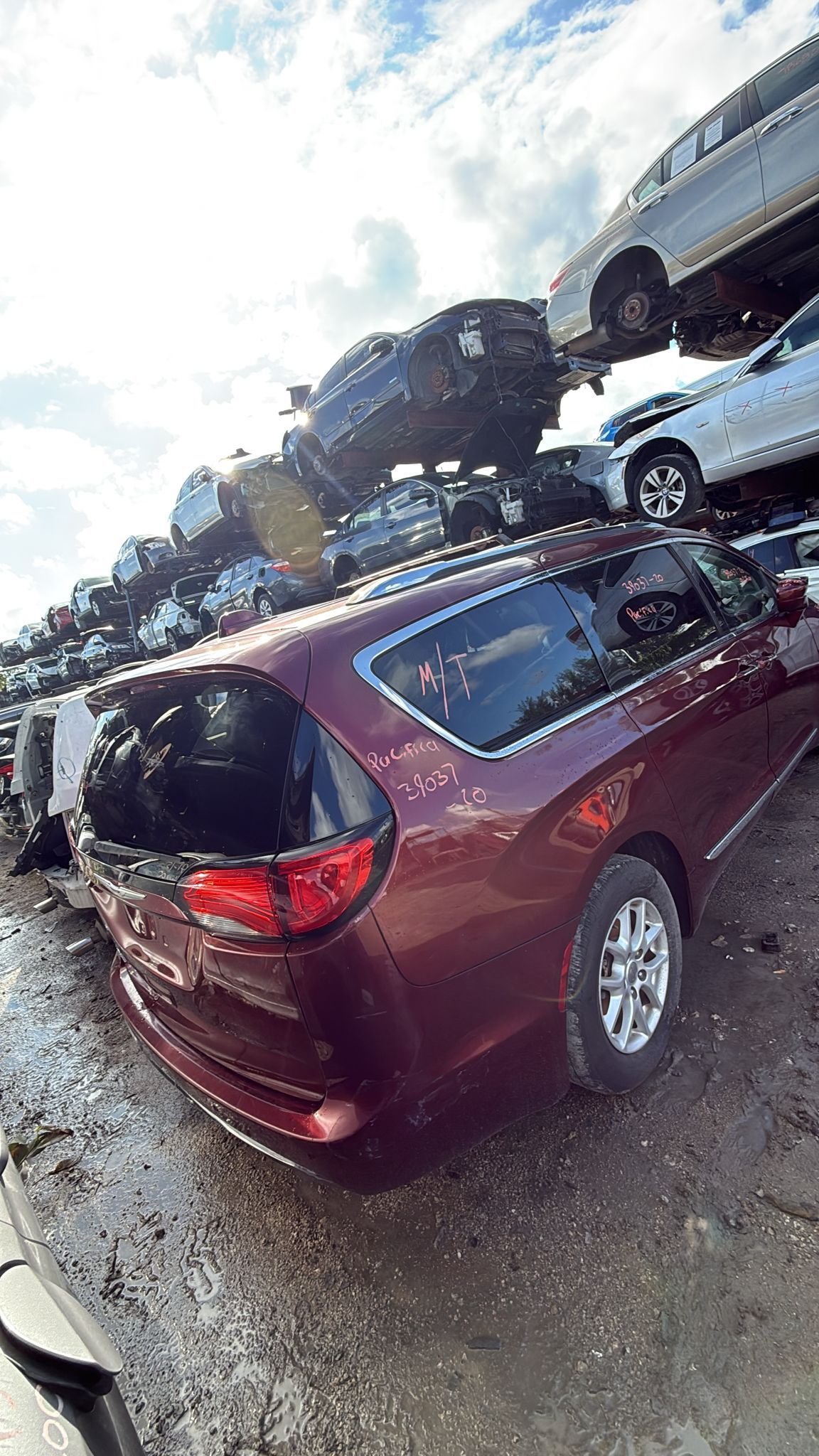 Chrysler Pacifica 2020 Only Parts