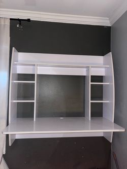 Floating desk