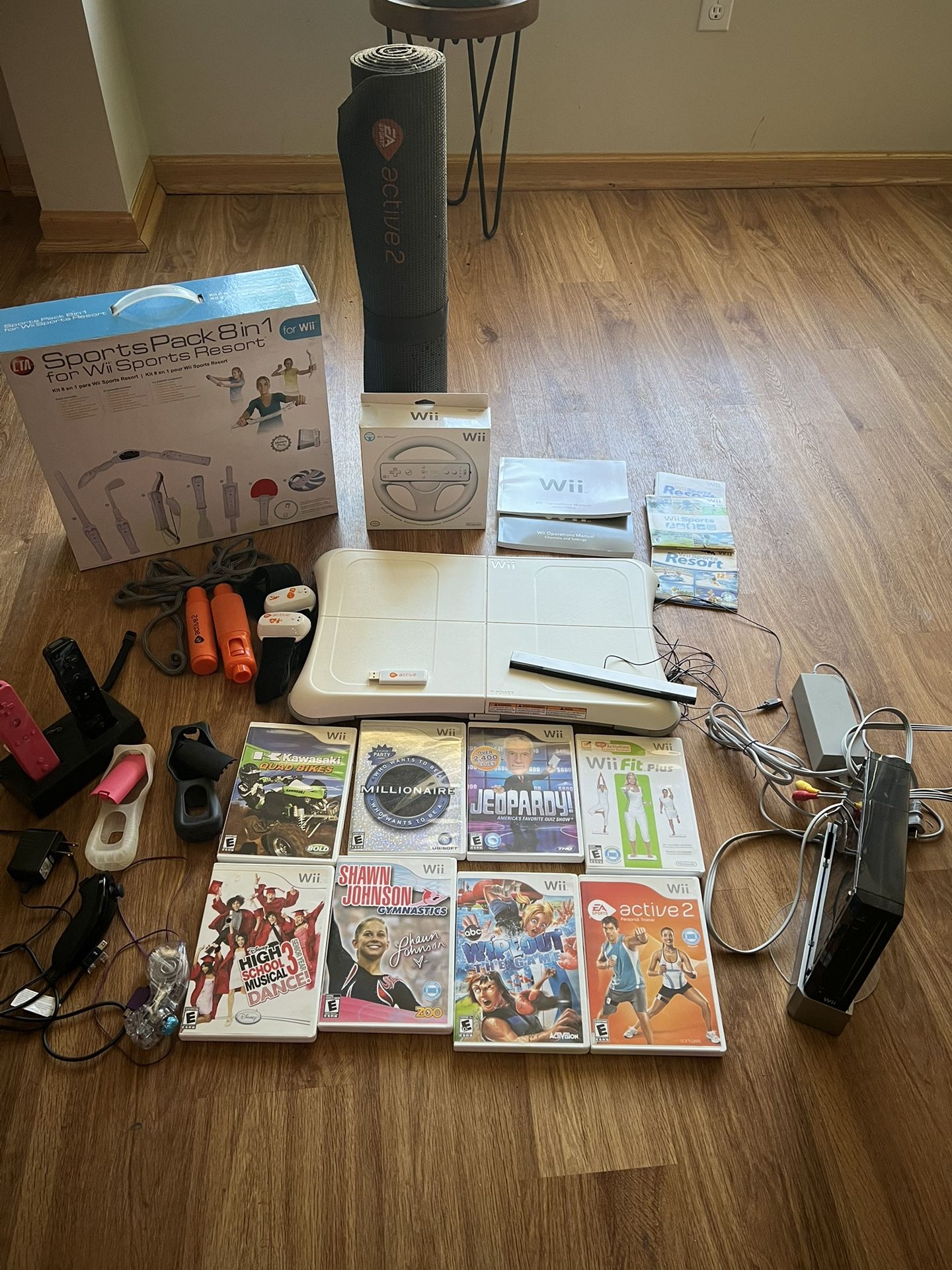 Nintendo Wii & Wii Fitness Lot