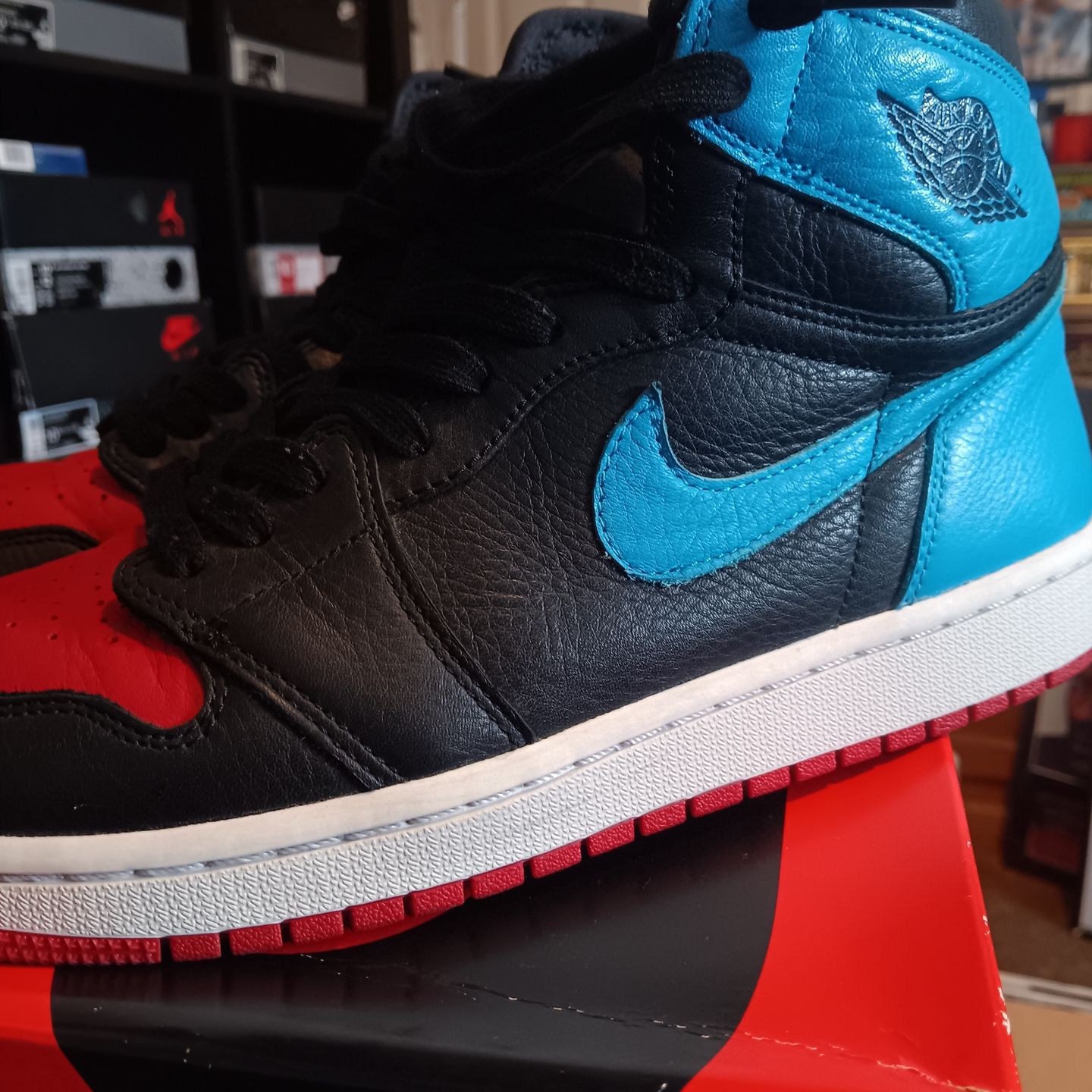 Air Jordan 1 Retro High NC/Chi Size 10.5 π₯π₯