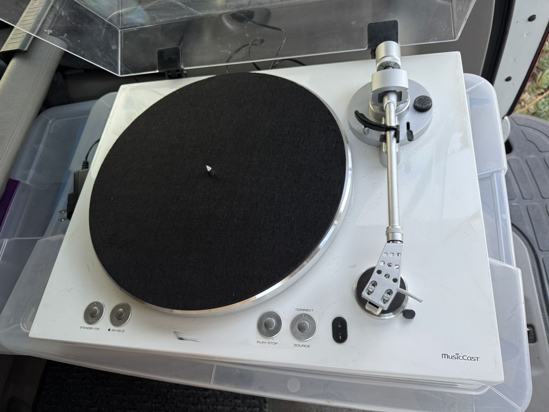 Yamaha MusicCast VINYL 500 Turntable – Wireless Streaming Record Player