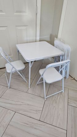 New in box kids 5pcs set Flash Furniture kids table and chairs (4)