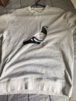 Staple sweater size large