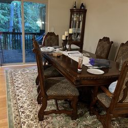 Table And Chairs 