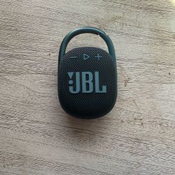 JBL Clip 4