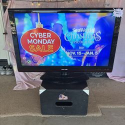 Sharp Aquos 40” TV