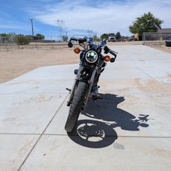 1994 Yamaha VX750 Motorcycle 