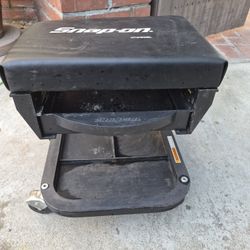 Snap On Rolling Stool 