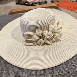 18 Inch Woman Ivory Cream Round Hat