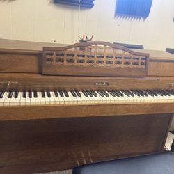 Baldwin Upright piano
