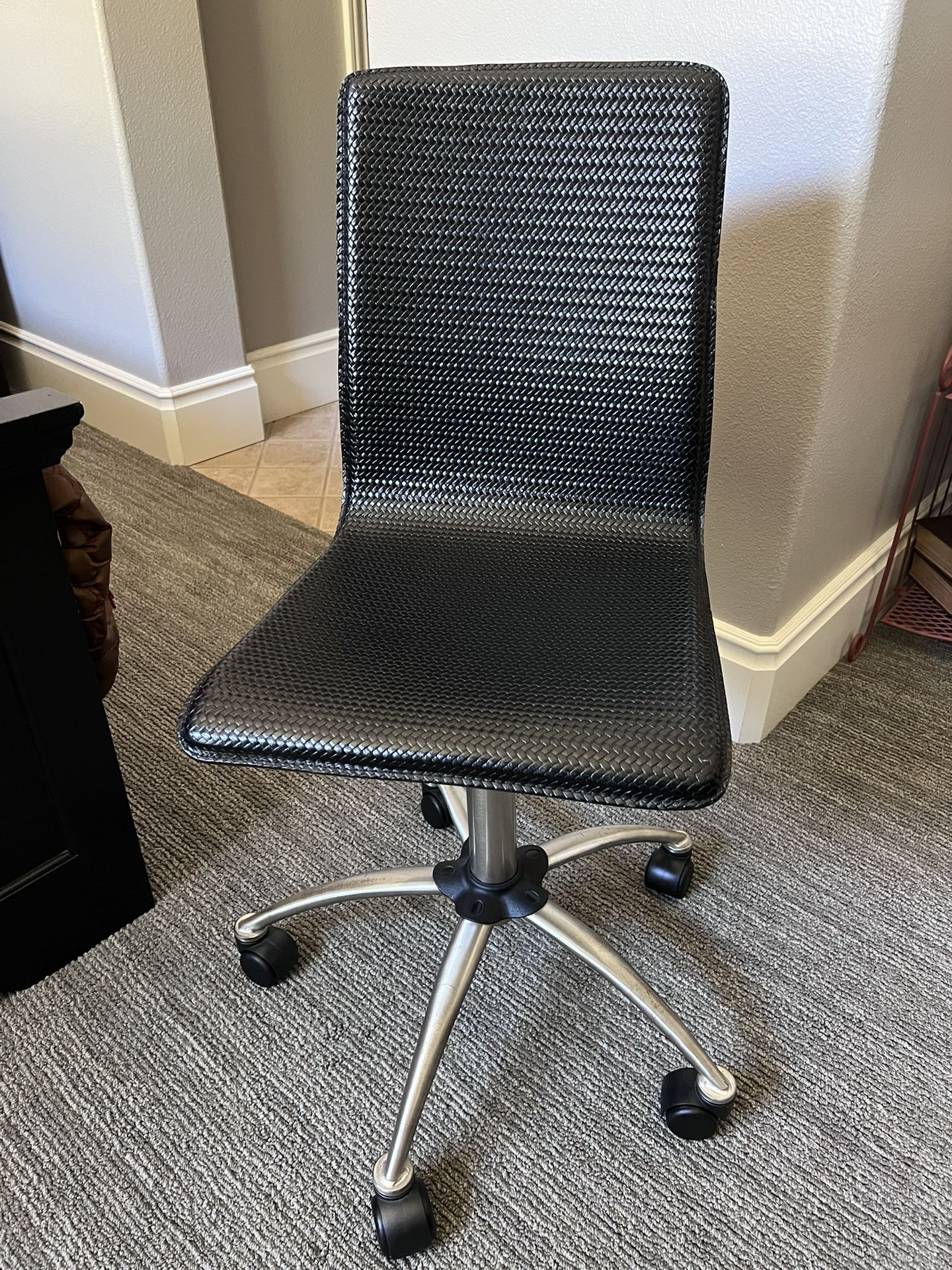 Levenger Sprezzatura Leather Desk Chair