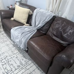 Sofa - Couch