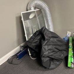 Grow Lamp And Tent 