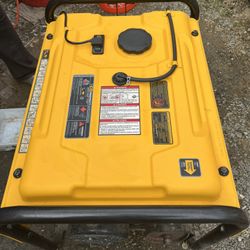 8000 W Dewalt generator