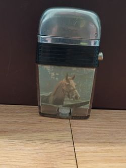 Vintage Scripto Vu Horse Photo Lighter