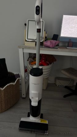 Tineco Cordless Wet/Dry Vacuum – Excellent Condition