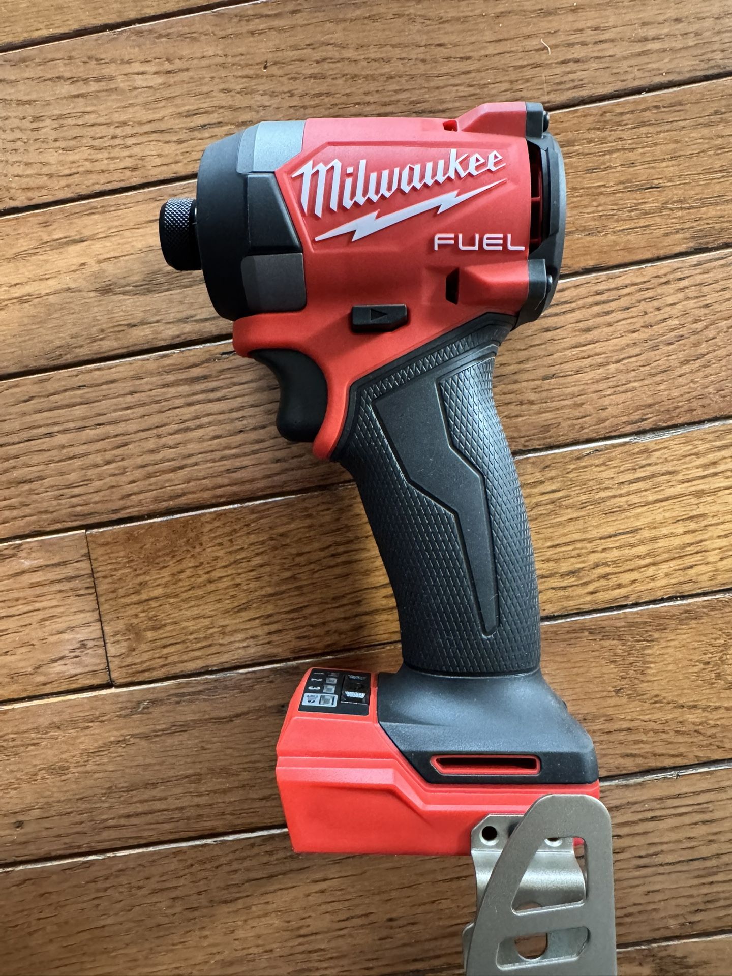 Milwaukee M18 Fuel 1/4 Impact Driver 