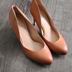 Used Women's Shoes