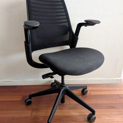 Steelcase Series 1 ergonomic office desk computer chair
