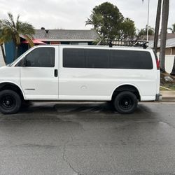 2002 Chevrolet Express