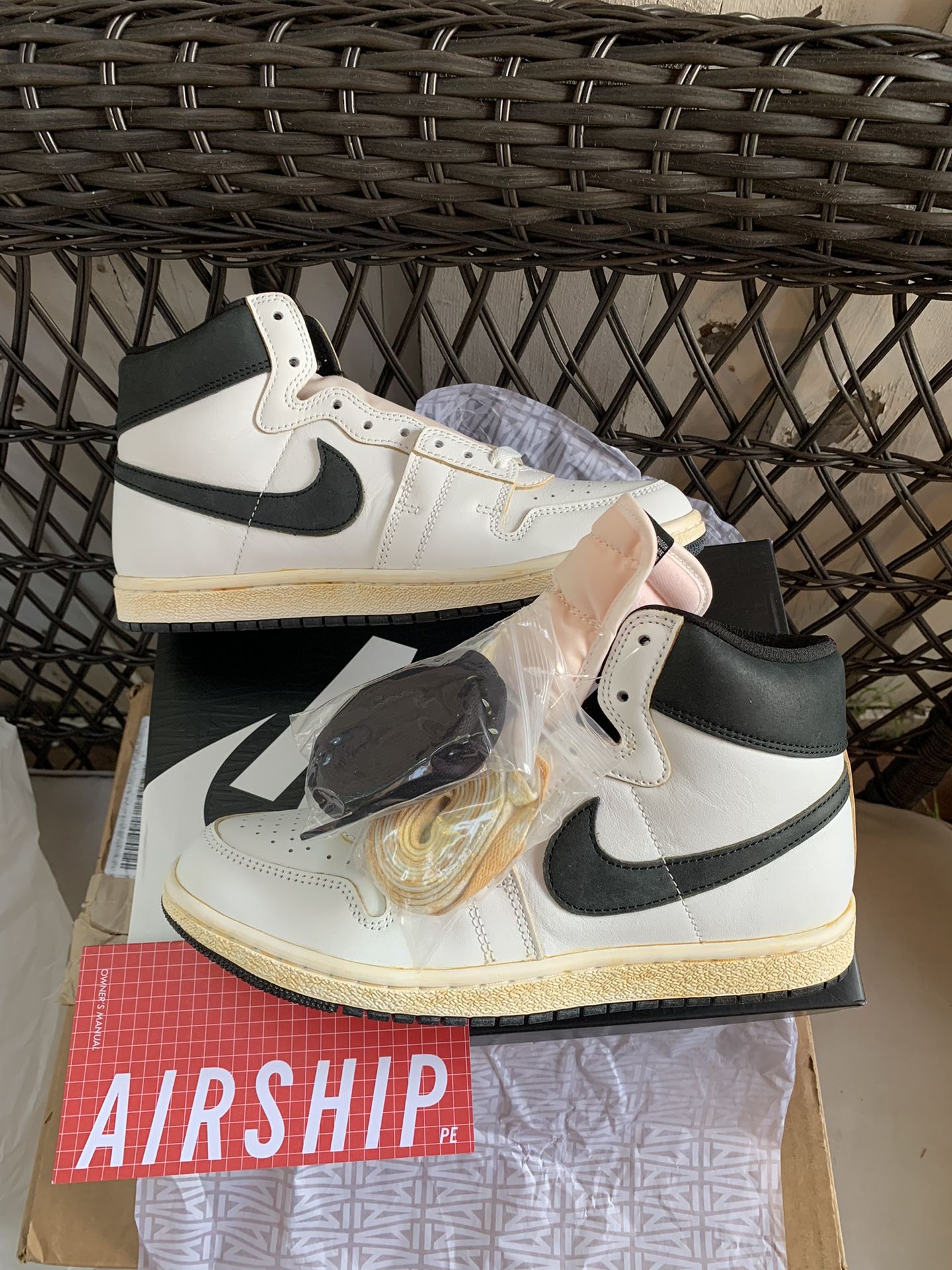 Nike Air Jordan x A Ma Maniere Air Ship PE SP White/Black for Sale in  Fullerton, CA - OfferUp