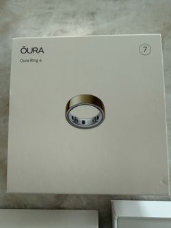 Oura Ring Gold Gen 4 (size 7)