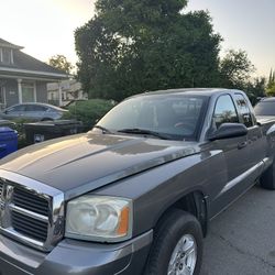 2007 Dodge Dakota