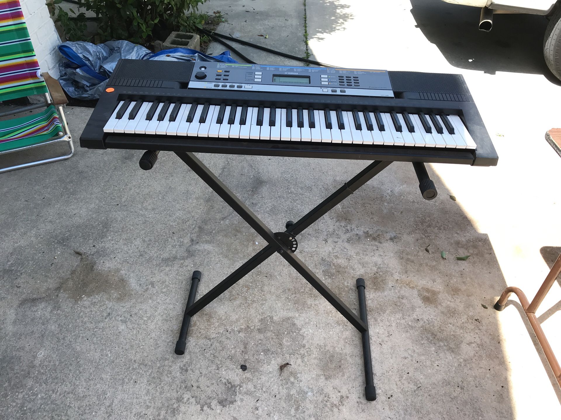 Yamaha YPT-40 keyboard