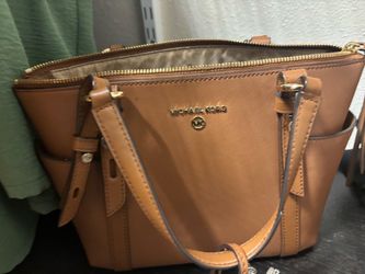 MK brown purse