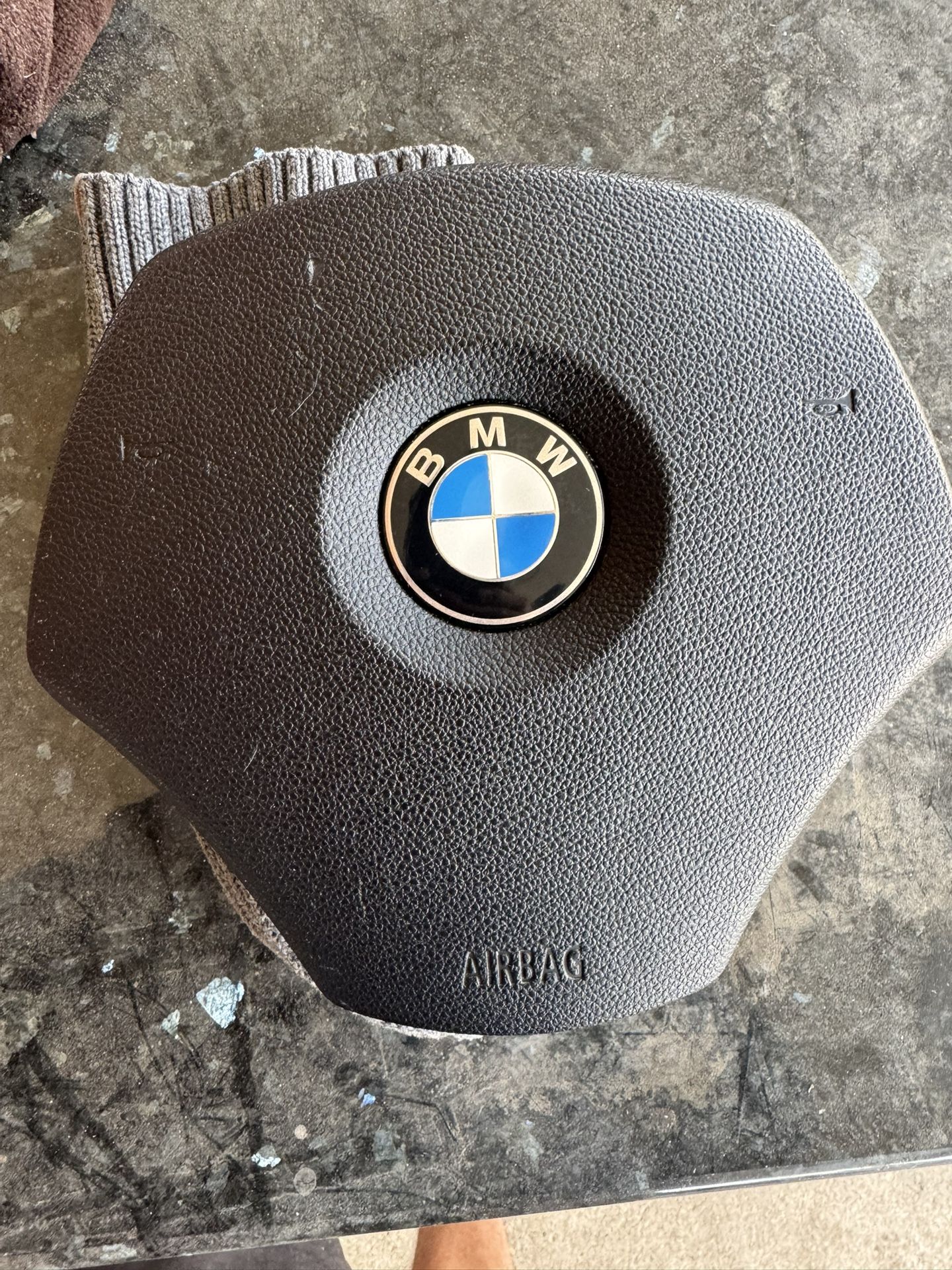BMW DRIVER STEERING WHEEL AIRBAG - Fits 2007 - 2012 BMW 328i