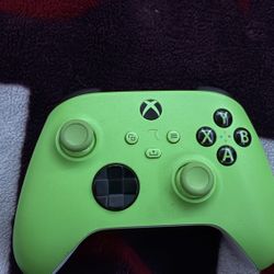 Green Xbox Controller 