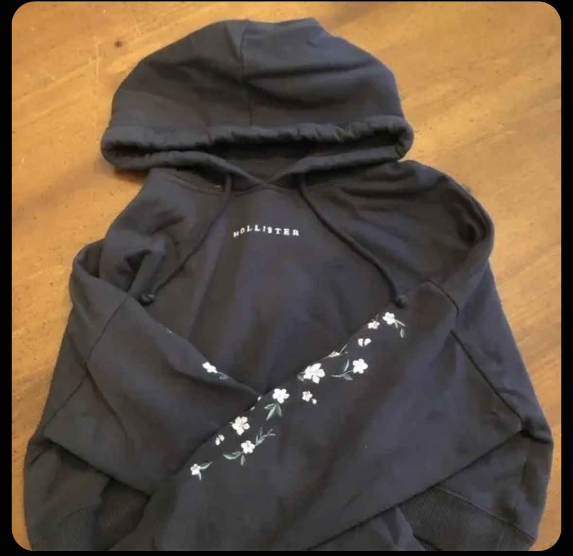 Hollister Cropped Hoodie