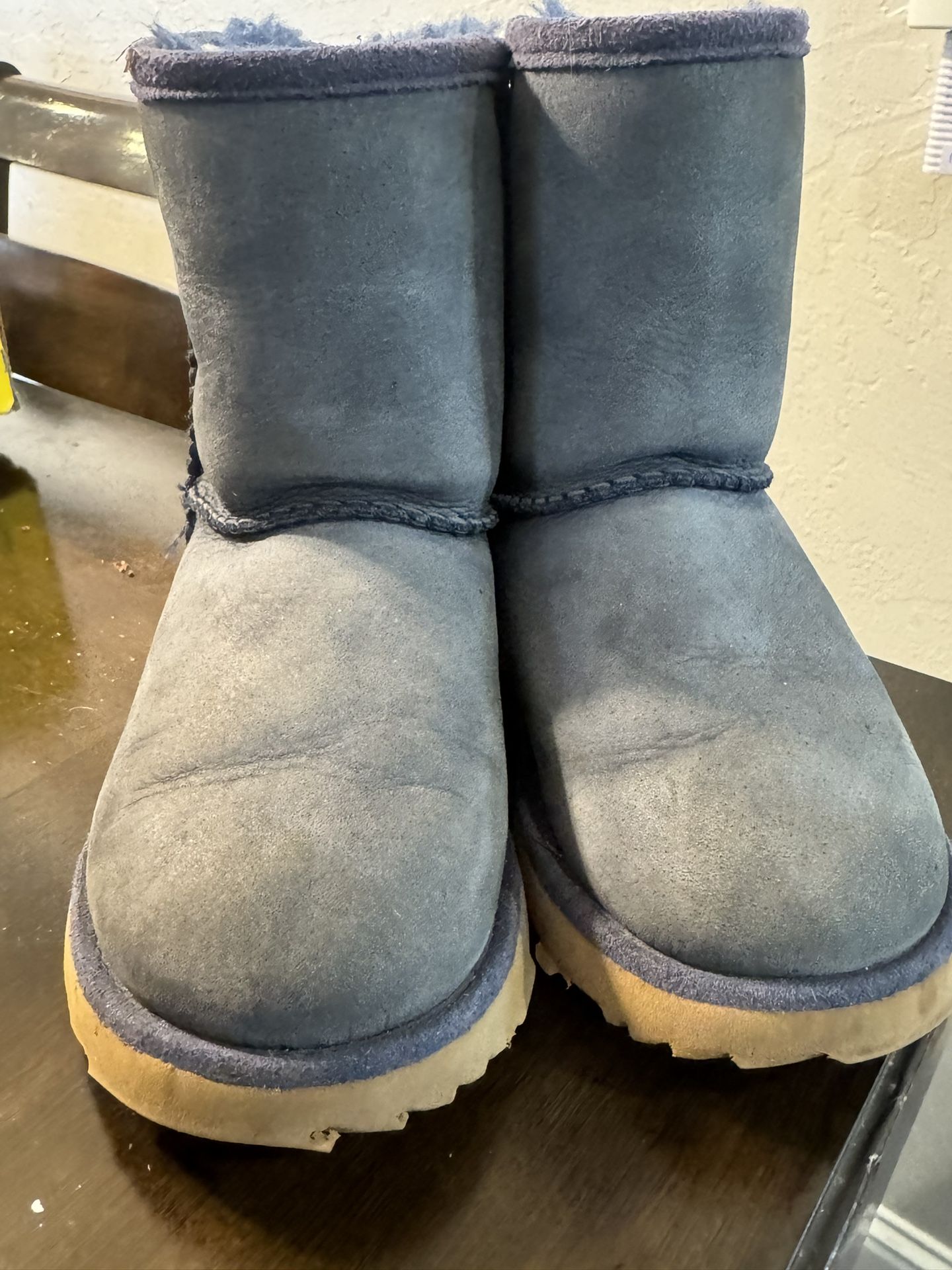 Toddler Ugg Boots Size 9