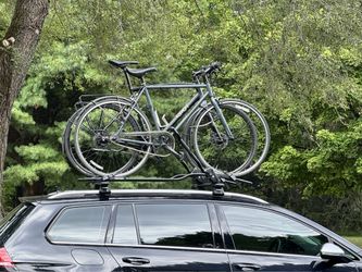 2x Bike Roof Racks + Locks & Keys