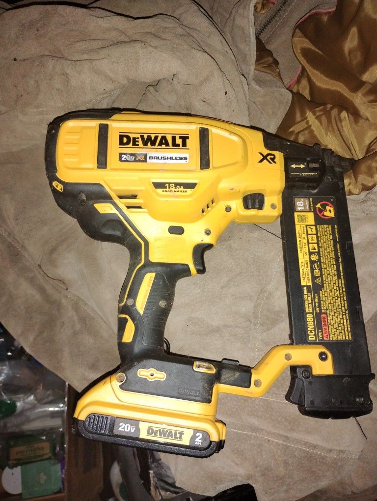 Brand New DeWalt Battery Powered Brad Nailer