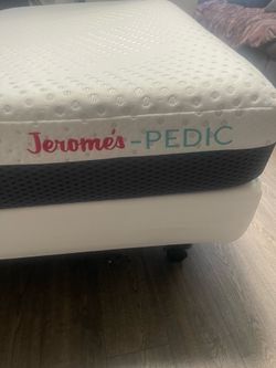 Twin bed with adjustable bed frame