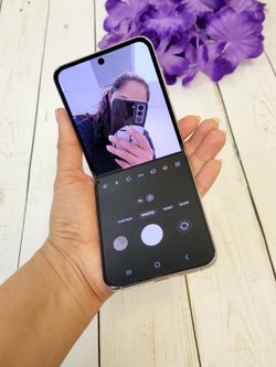 Galaxy Z Flip5 (Unlocked) 512GB