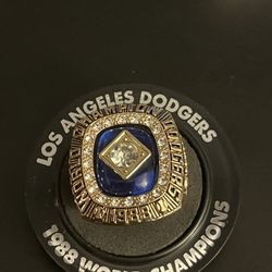 Tommy Lasorda 1988 World Series Ring