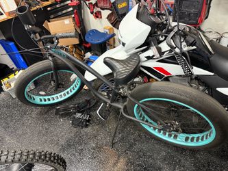 Sikk UFO Fat Tire 7 Speed - Like New