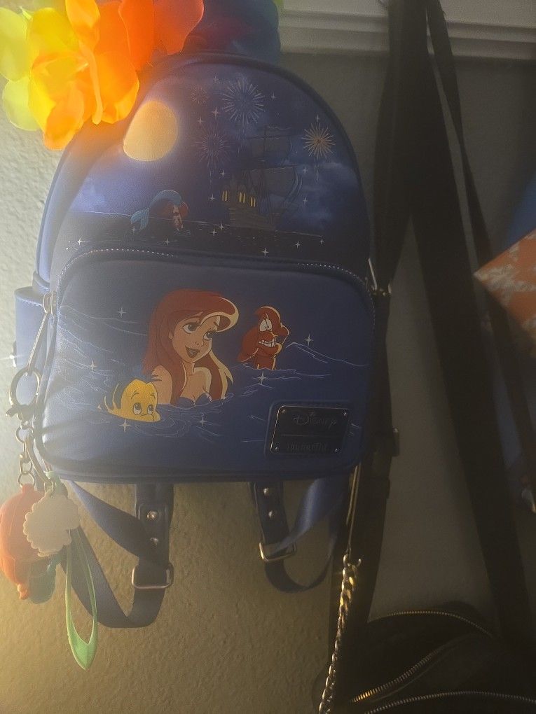 Lounge Fly Backpack Lil Mermaid