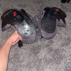 SCHUTT 12-13 JR BLOCKER 