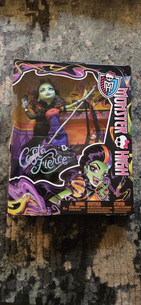 Monster High Casta Fierce Witch 2014 Doll (New In Box)